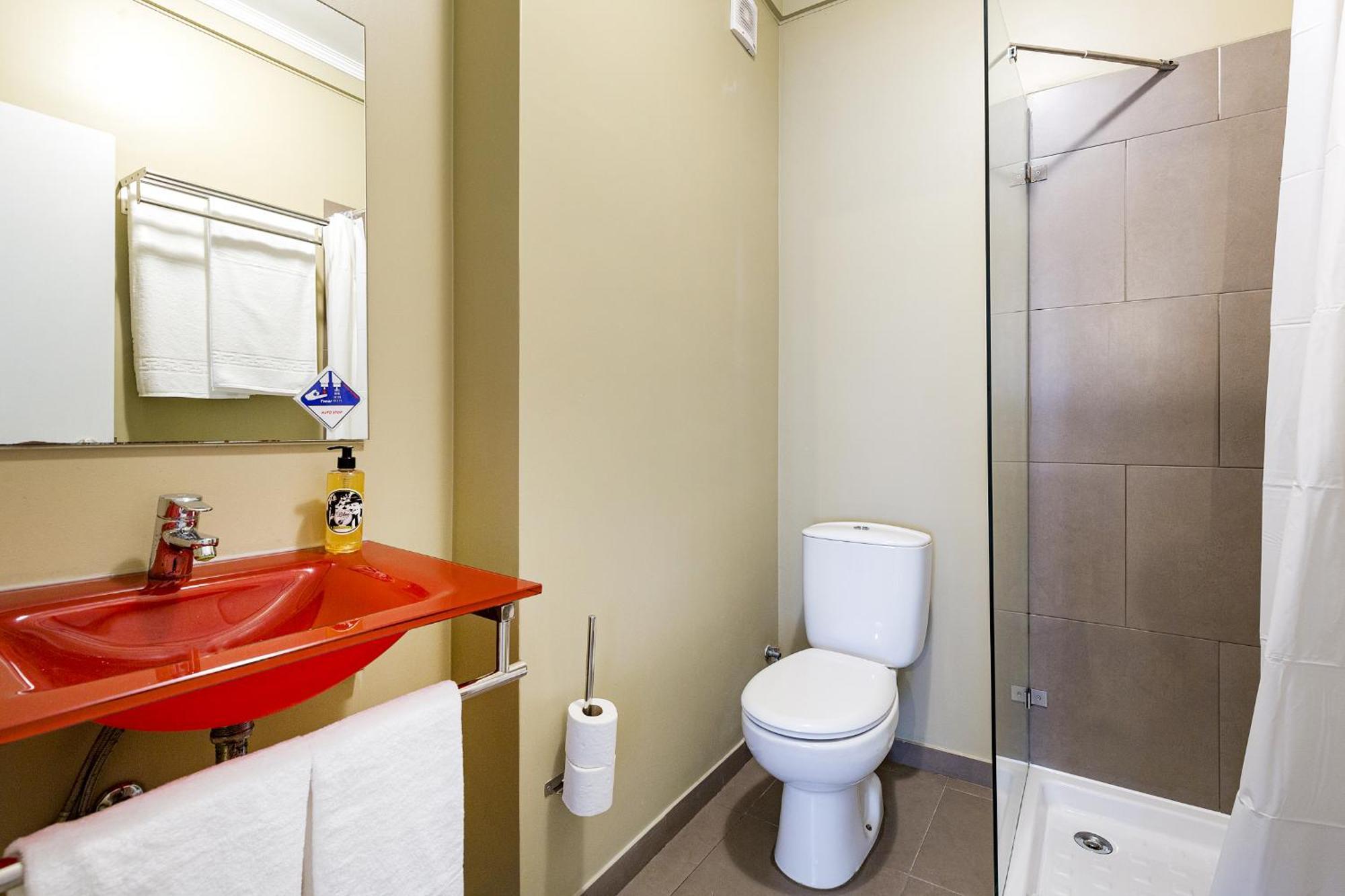 Double Room Private Bathroom
