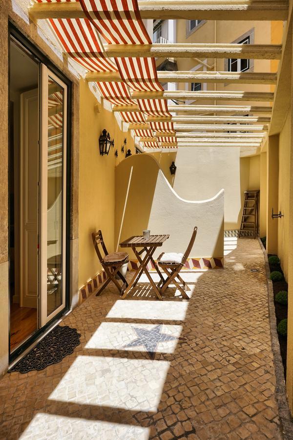 Deluxe Double or Twin Room Patio